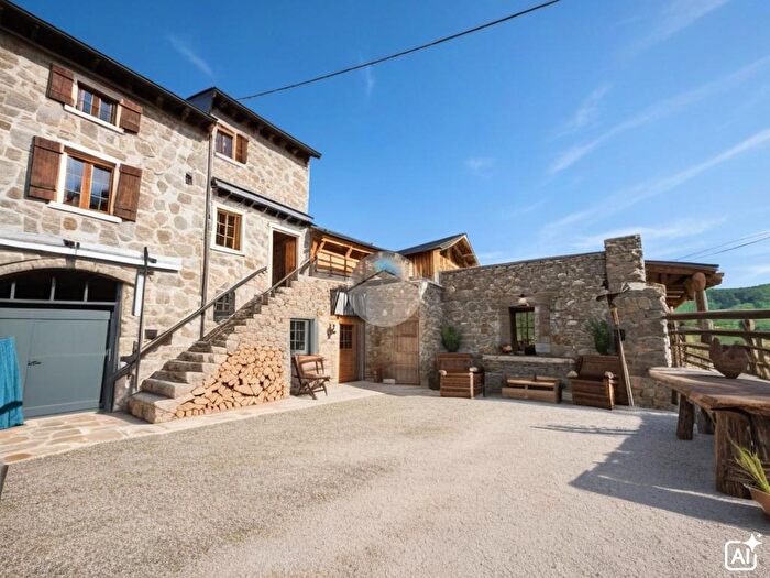 Casa con 8 locali in vendita in Via Chignola, Caprino Veronese