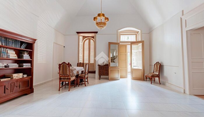 Casa con 6 locali in vendita in Via Capitano di Castri, Francavilla Fontana