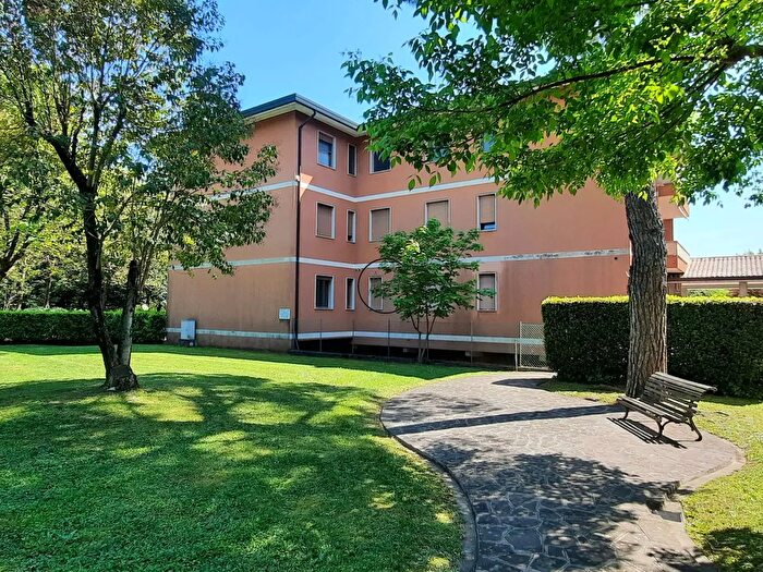 Appartamento con 6 locali in vendita in Villorba