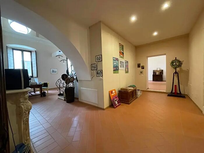 Appartamento trilocale in vendita in Via Garibaldi, L'Aquila