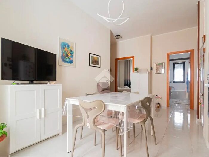 Appartamento trilocale in vendita in Via Monopoli, Conversano