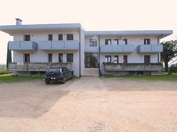 Appartamento con 5 locali in affitto in Strada Rodigina, Cà di David, Verona