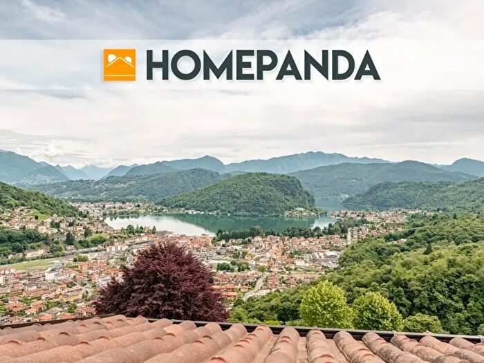 Appartamento trilocale in vendita in Via Ponte Tresa, Cadegliano Viconago