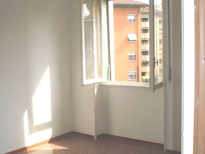Appartamento bilocale in affitto in Via Guerrazzi Francesco, San Giuseppe, Monza