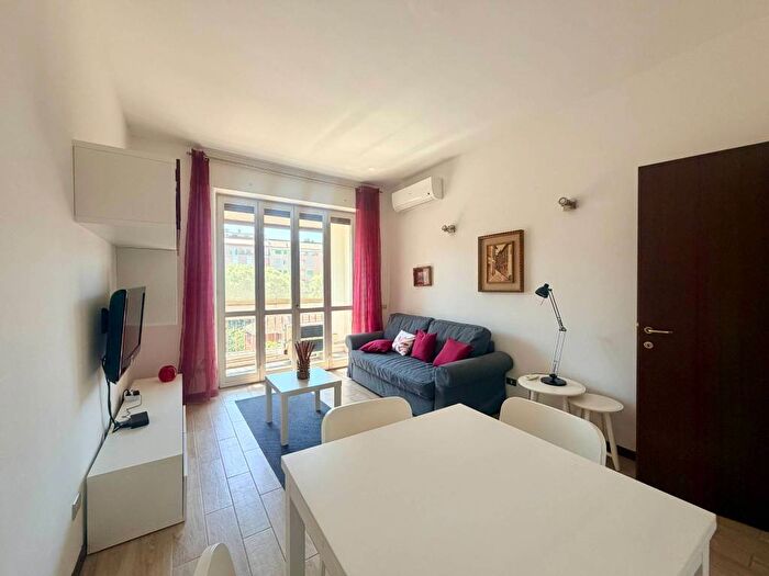 Appartamento bilocale in affitto in Via Sebastiano Veniero, Monte Rosa Lotto, Milano