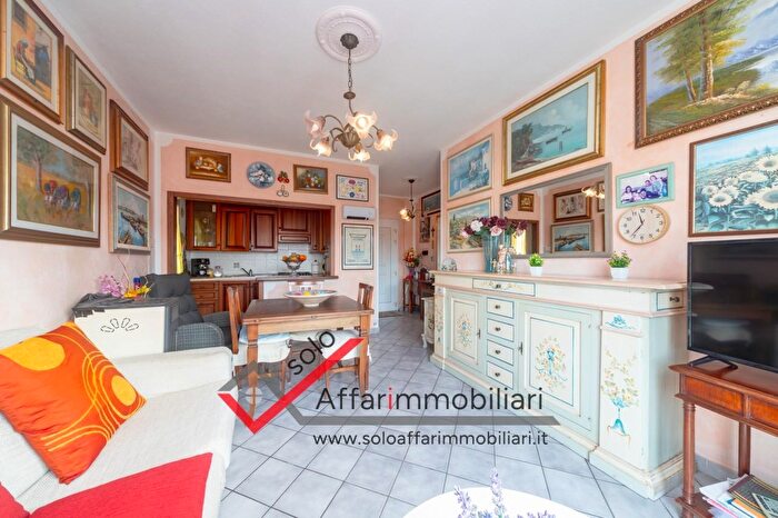 Appartamento trilocale in vendita in Vicolo La Galatea, Palau