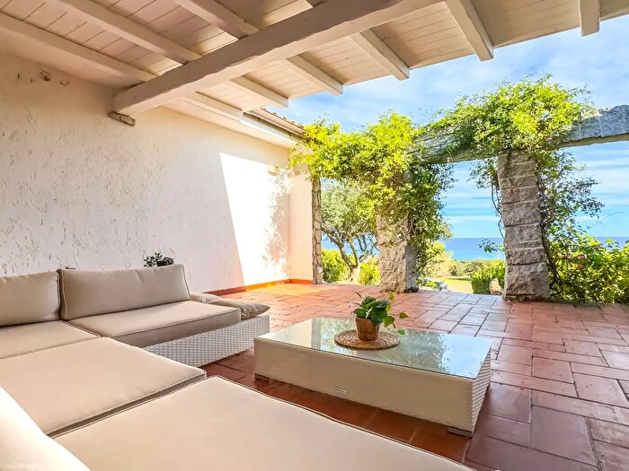 Casa trilocale in vendita in Via Santa Giusta, Castiadas