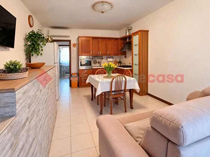 Appartamento quadrilocale in vendita in Via Pasini Snc, Solesino