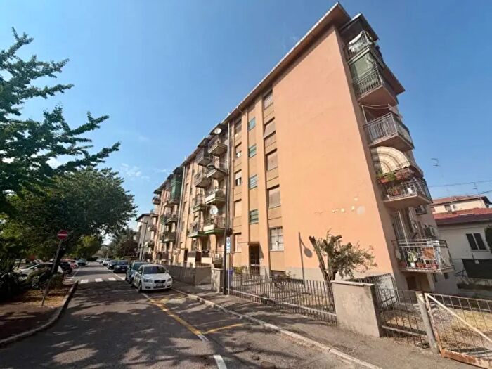 Appartamento trilocale in vendita in Via Timoteo Riboli, Parma