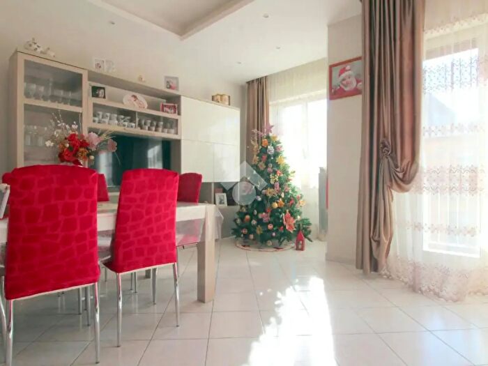 Appartamento trilocale in vendita in Via Raffaele Paolillo, Lucera