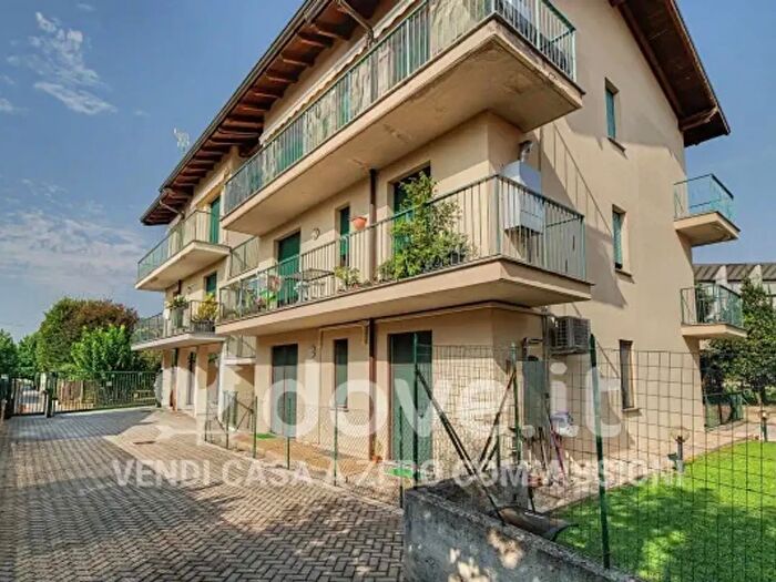 Appartamento bilocale in vendita in Via Giovanni Paolo II, Alzate Brianza