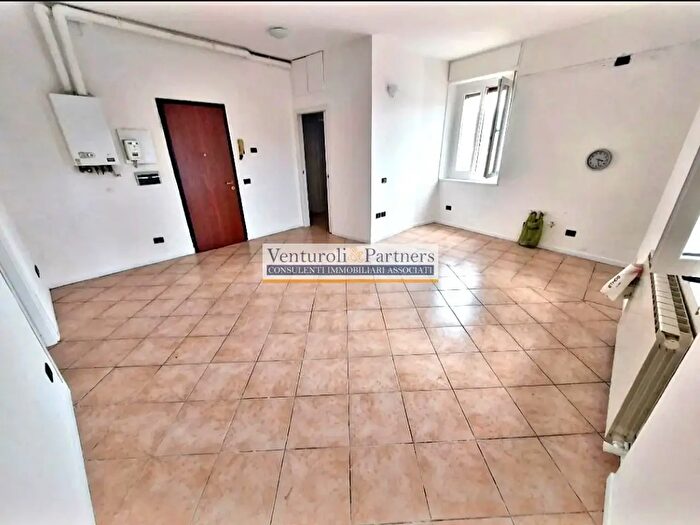 Appartamento trilocale in vendita in Via Luciano Manara, Brescia