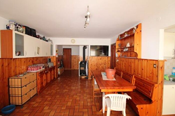 Appartamento con 5 locali in vendita in Maiolati Spontini