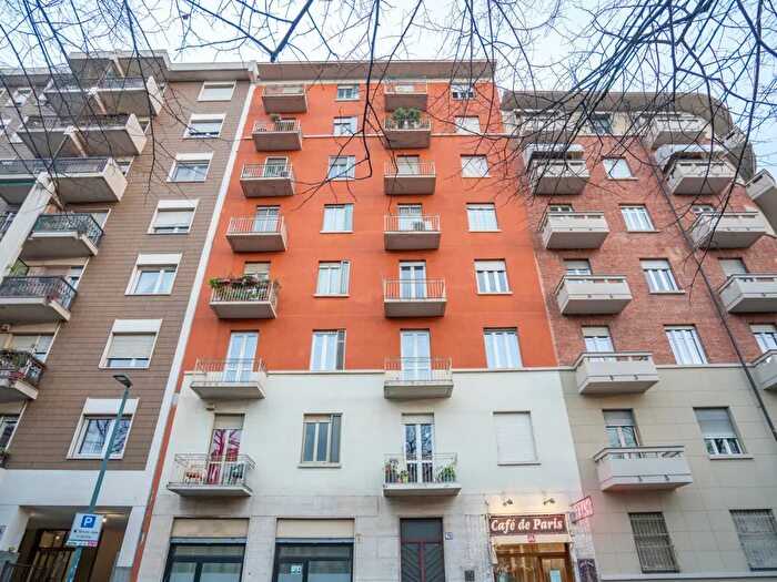 Appartamento quadrilocale in vendita in Corso Lecce, Torino