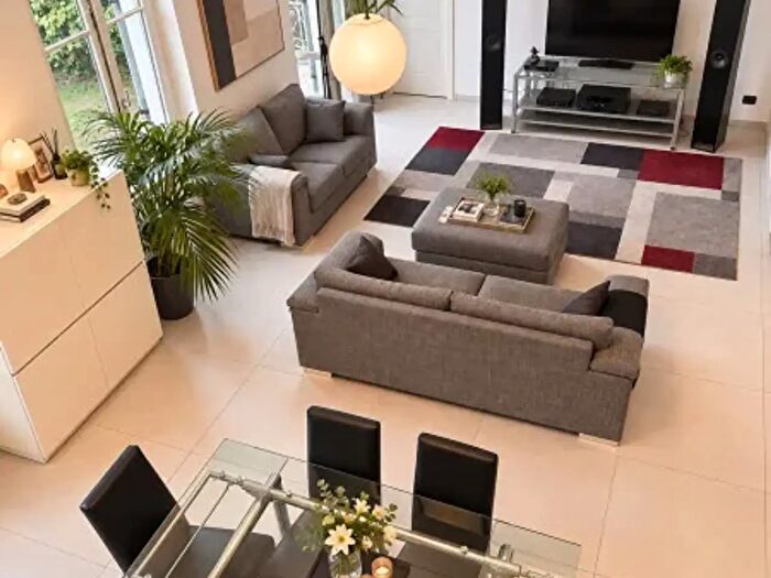 Casa con 6 locali in vendita in Via Aosta, Torino