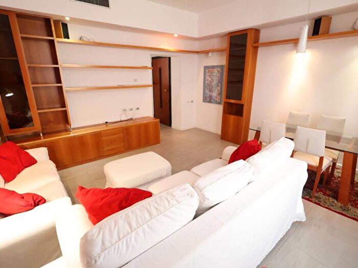 Appartamento trilocale in affitto in Via San Gottardo, San Biagio, Monza