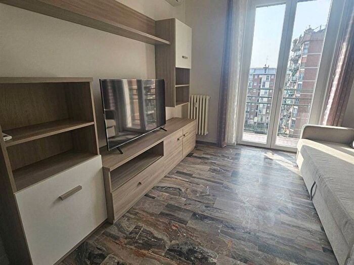 Appartamento bilocale in affitto in primule, Lorenteggio, Milano