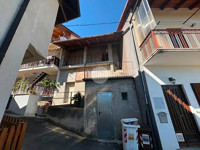 Casa trilocale in vendita in Via S Martino, Giaveno
