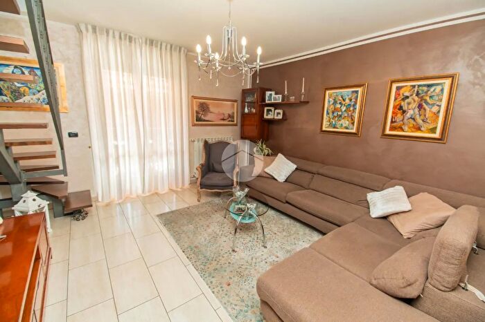 Appartamento con 5 locali in vendita in Via Vivaldi, Volpiano