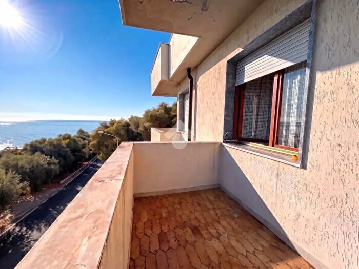 Appartamento bilocale in vendita in Via Civezza, San Lorenzo Al Mare