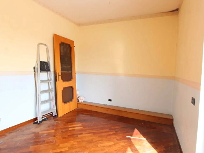 Appartamento trilocale in vendita in Via Salvemini, Capurso