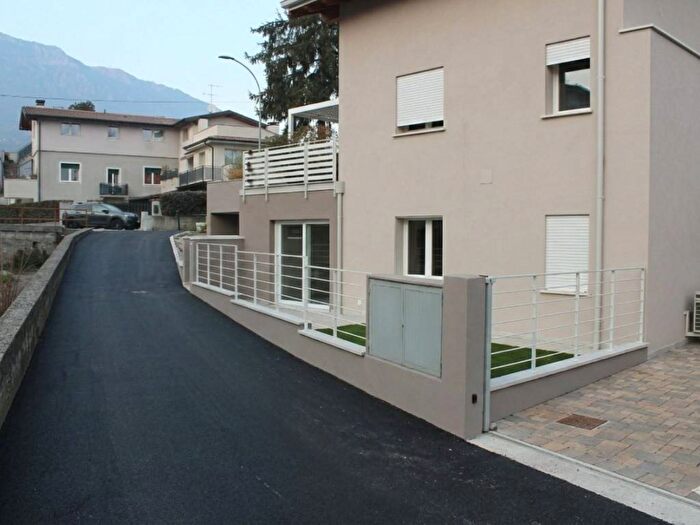 Appartamento con 6 locali in affitto in Via Gerone, Centro, Botticino