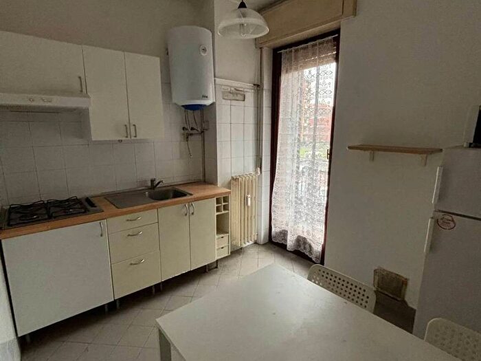 Appartamento quadrilocale in affitto in Via Comacchio, Corvetto, Milano