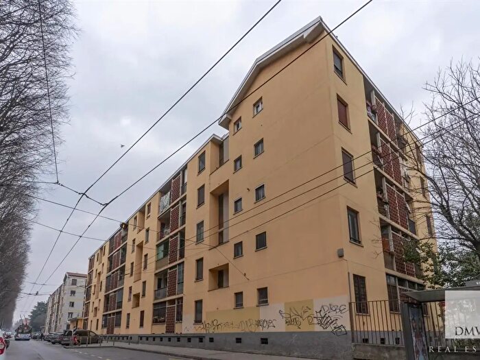 Appartamento trilocale in vendita in Viale Omero, Milano