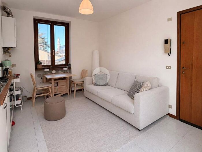 Appartamento bilocale in affitto in Via Giacomo Matteotti, Centro, Palazzolo sull'Oglio