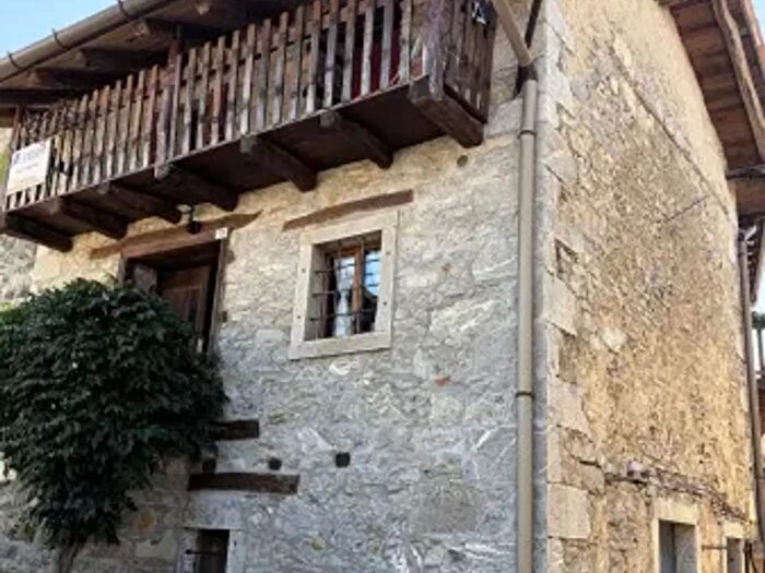 Casa bilocale in vendita in Strada Comunale Masseris, Savogna