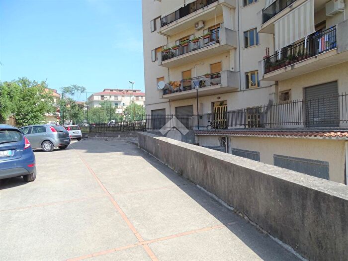 Appartamento con 5 locali in vendita in Via delle Azalee, Castrovillari