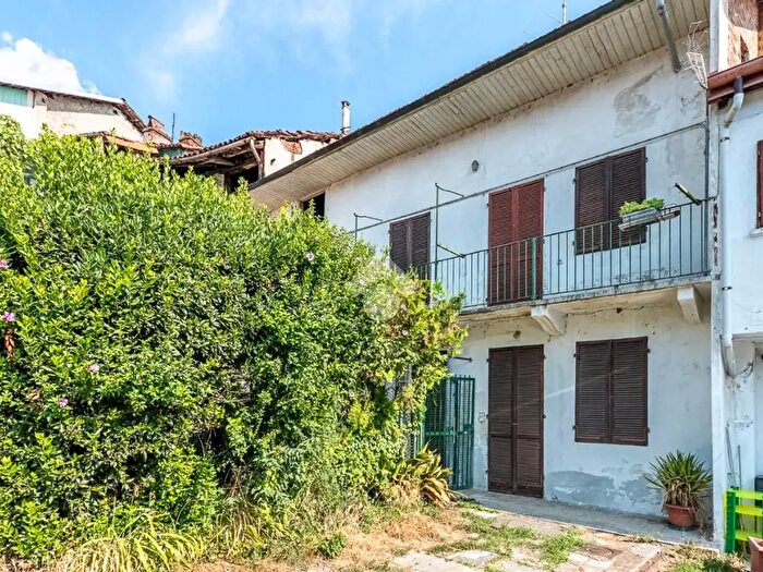 Casa con 6 locali in vendita in Corso Brero, Druento