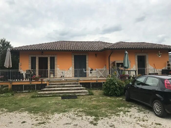 Casa trilocale in affitto in Ferentino