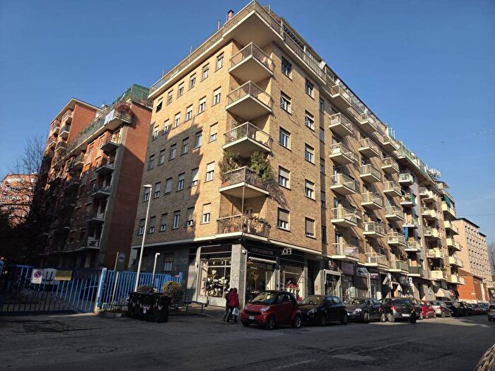 Appartamento con 5 locali in affitto in Via Tripoli, Santa Rita, Torino