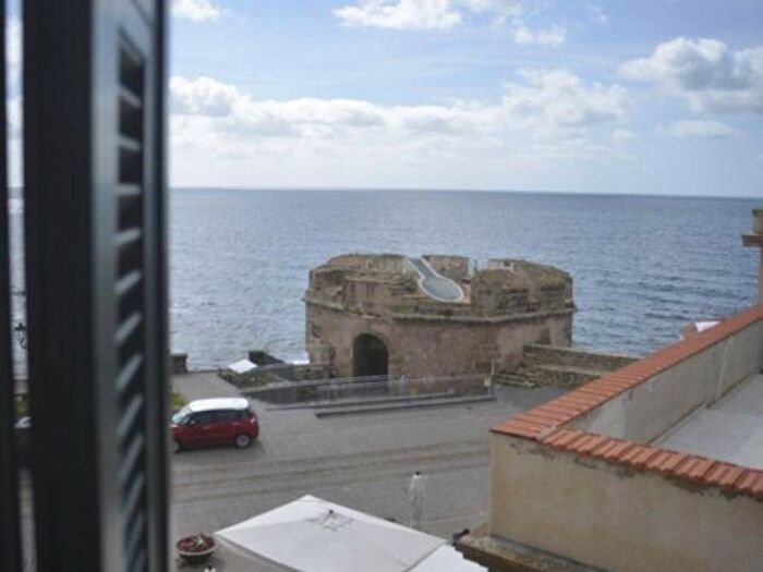 Appartamento trilocale in affitto in Via Zaccaria, Centro Storico, Alghero