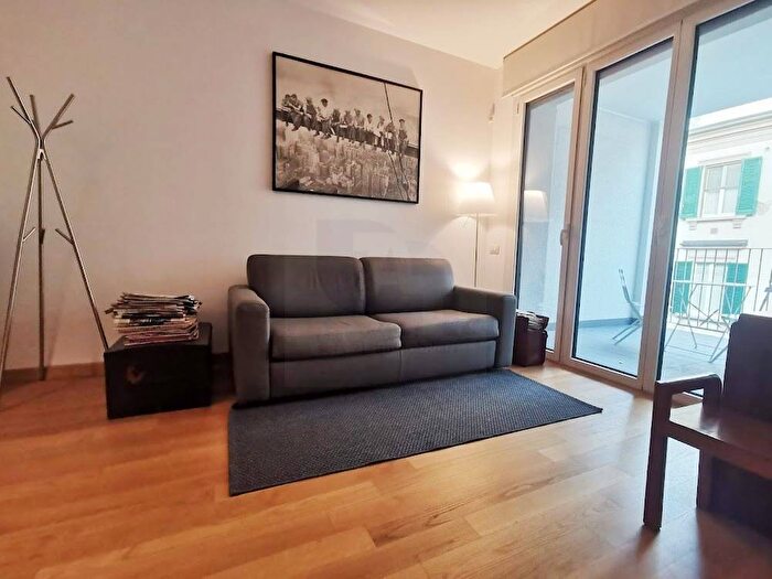 Appartamento trilocale in affitto in Via Gaetana Agnesi, Porta Romana Medaglie d'Oro, Milano