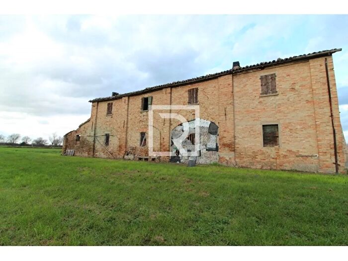 Casa con 12 locali in vendita in Bertinoro