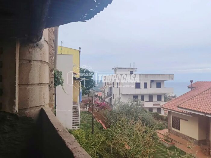 Appartamento con 6 locali in vendita in Via Roma Longobardi, Vibo Valentia