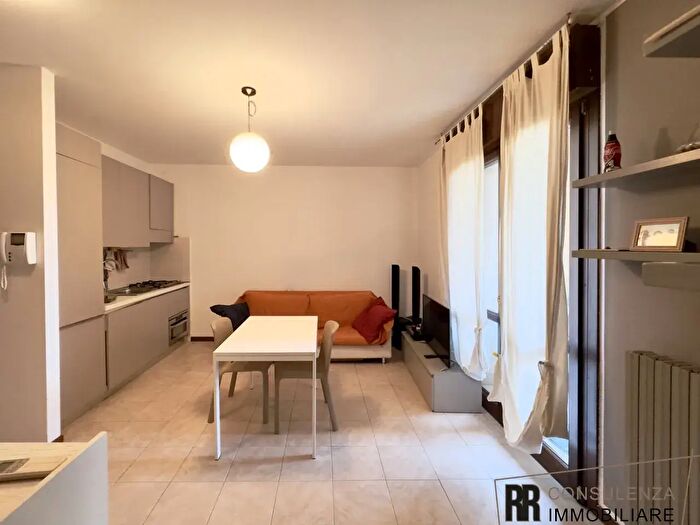 Appartamento trilocale in vendita in Via Lucio Terzo, Verona