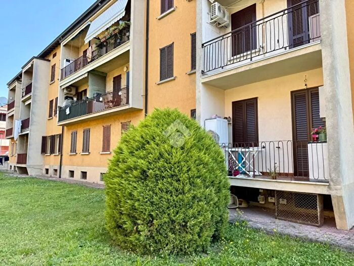 Appartamento bilocale in vendita in Via Ing Giuseppe Grossi, Treviglio