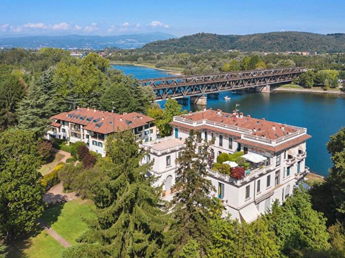 Appartamento bilocale in affitto in Via Maggio, Centro, Castelletto Sopra Ticino