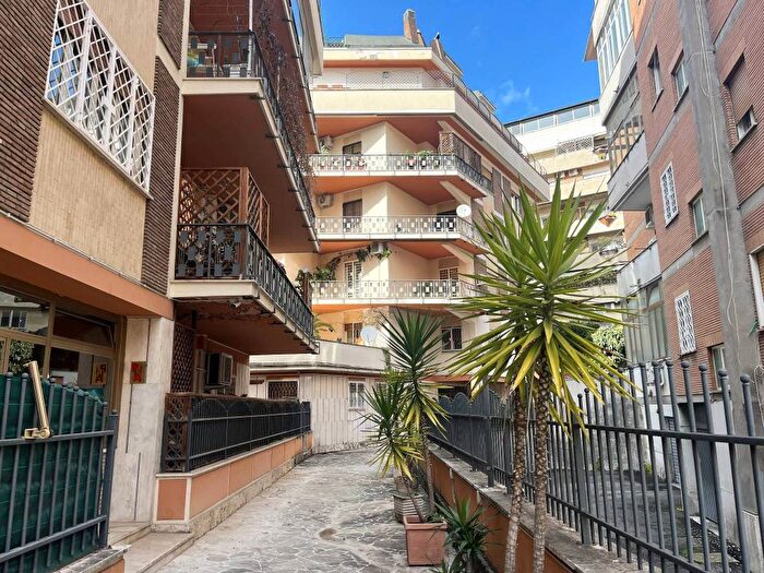 Appartamento con 5 locali in affitto in Via Livio Pentimalli, Balduina, Roma