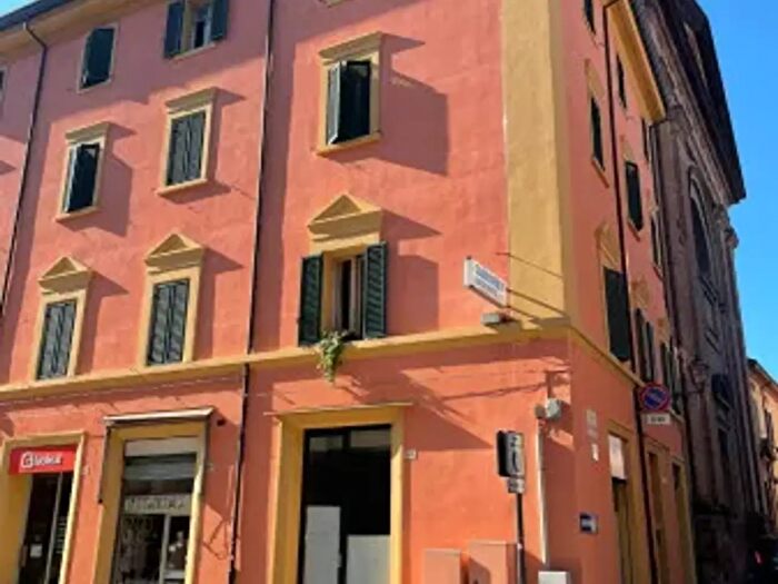 Appartamento trilocale in vendita in Via Cosimo Morelli, Imola