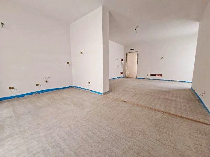 Appartamento quadrilocale in vendita in Via Cesare Correnti Andria Andria Zona S M Vetere Via Canosa Via Annunziata, Andria