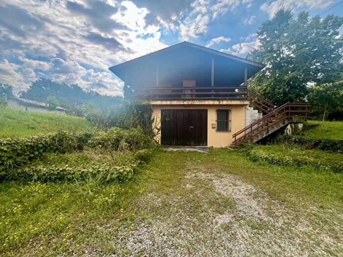 Casa quadrilocale in vendita in Via Fella, Tricesimo