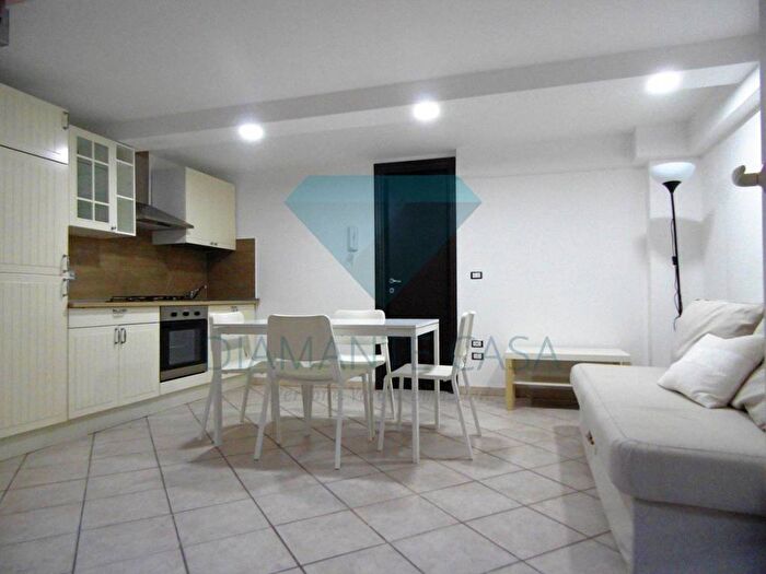 Appartamento bilocale in affitto in Via Vicenza, Province Veneto, Catania