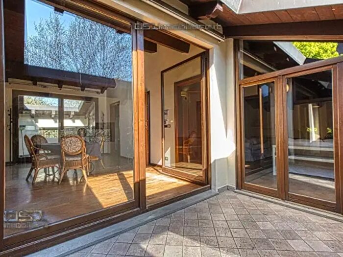 Casa con 5 locali in vendita in Via Laura Bassi Veratti, Bologna