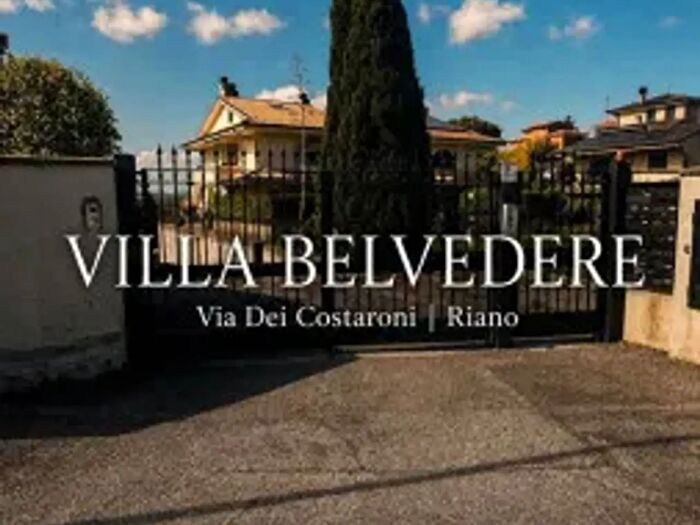 Casa quadrilocale in vendita in Via dei Costaroni, Riano