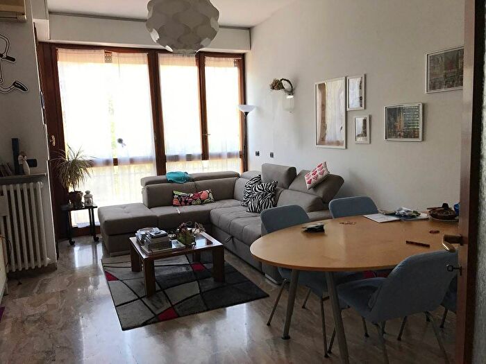 Appartamento bilocale in affitto in Via Francesco Melzi d'Eril, Paolo Sarpi, Milano