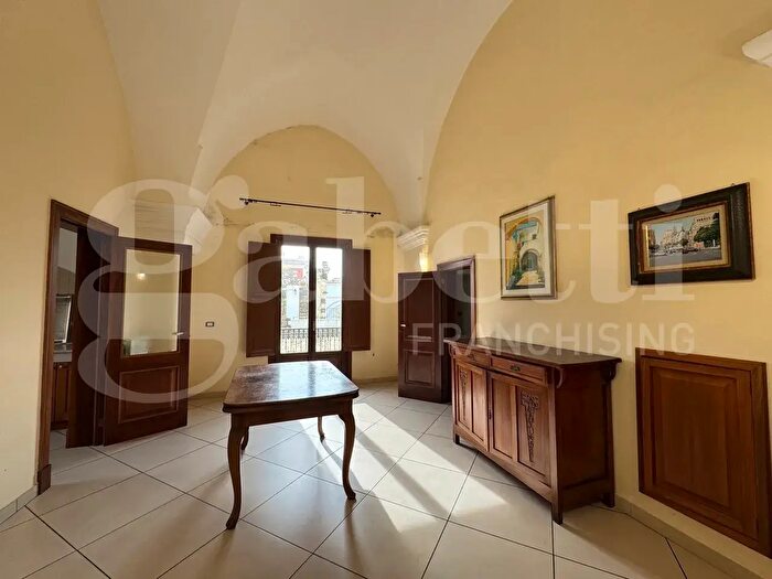 Casa con 10 locali in vendita in Via Immacolatella, Nardo'